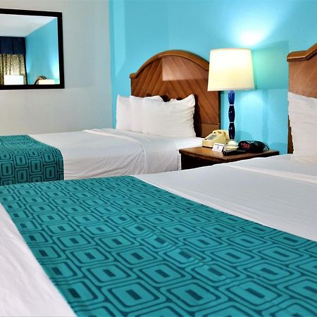 Howard Johnson By Wyndham Lake Front Park Кисими Екстериор снимка