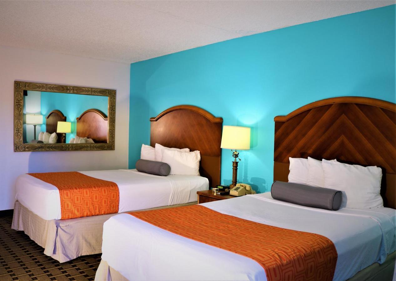 Howard Johnson By Wyndham Lake Front Park Кисими Екстериор снимка