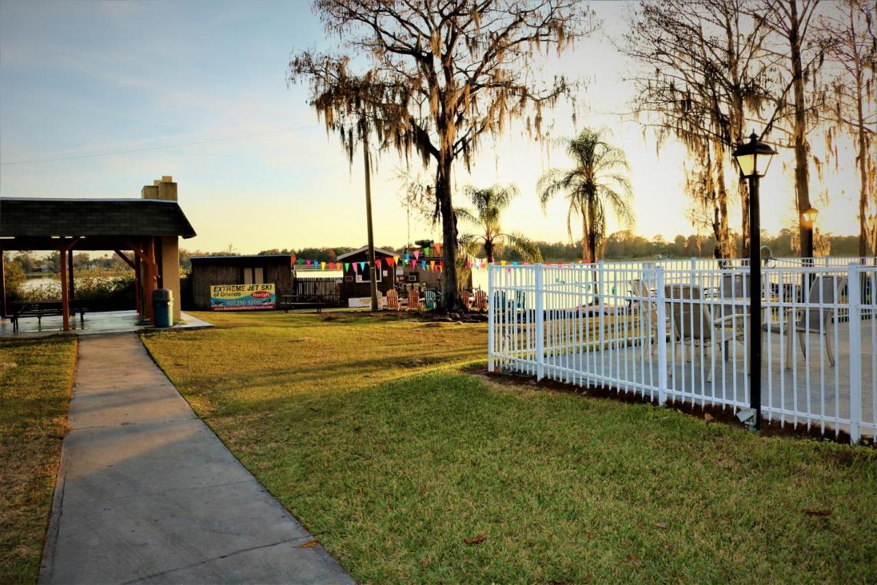 Howard Johnson By Wyndham Lake Front Park Кисими Екстериор снимка