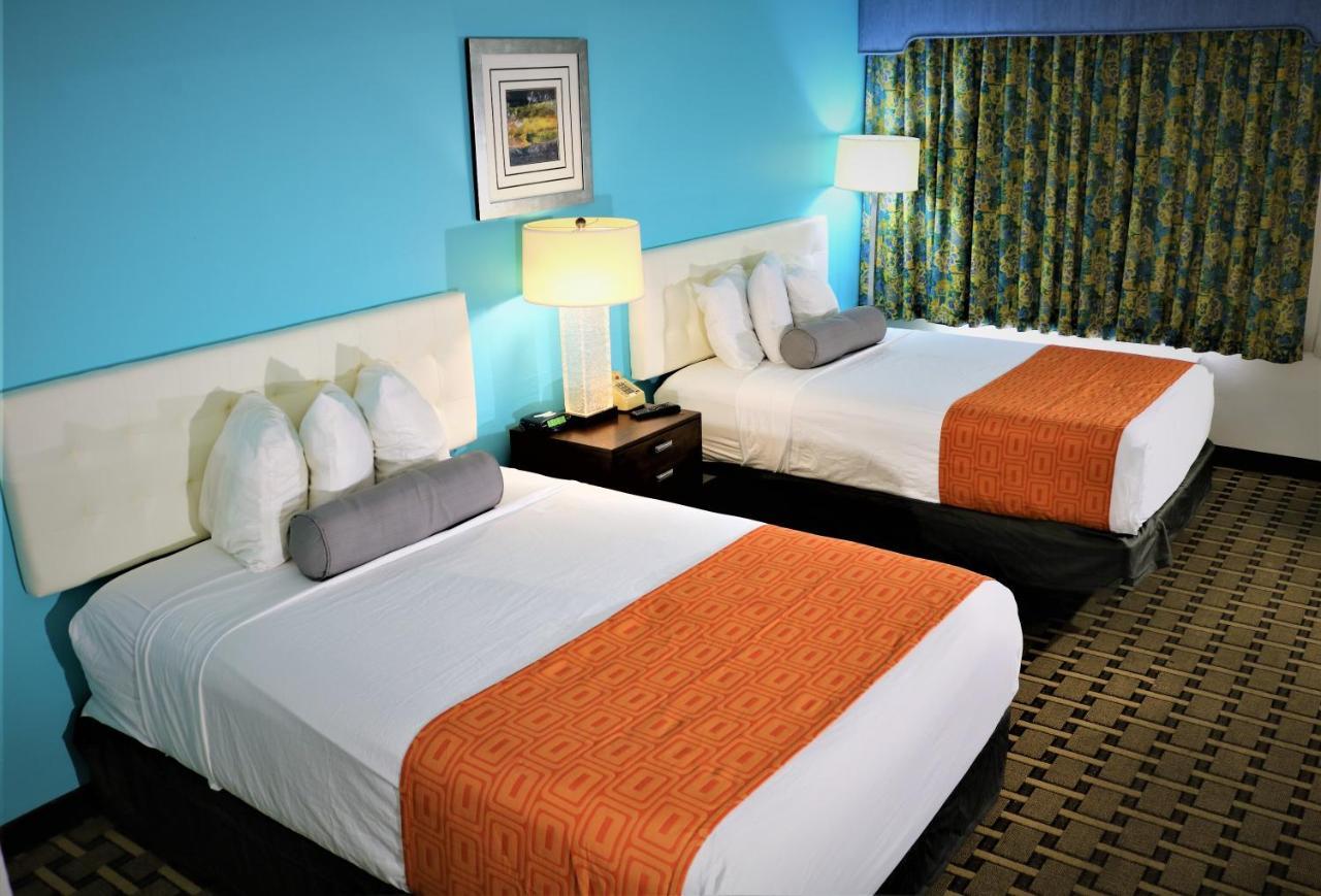 Howard Johnson By Wyndham Lake Front Park Кисими Екстериор снимка