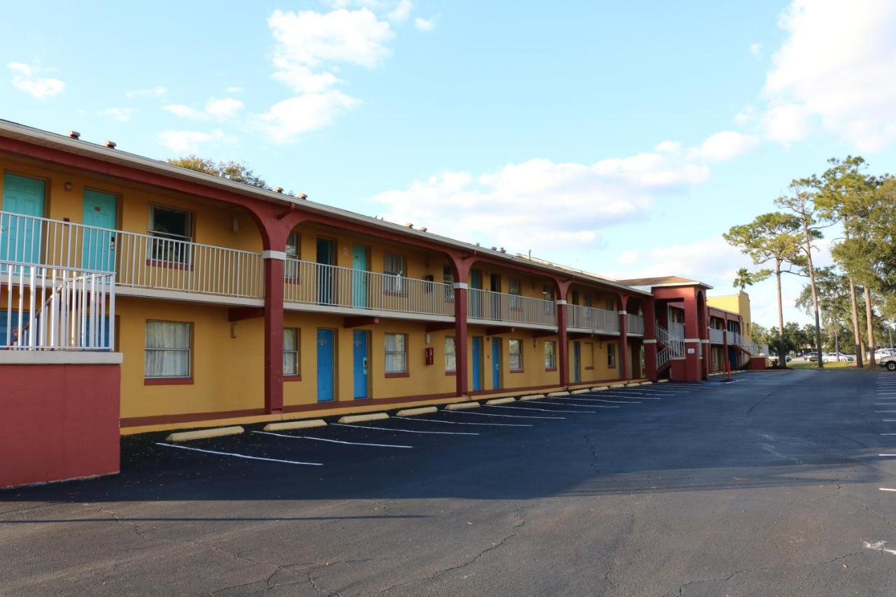 Howard Johnson By Wyndham Lake Front Park Кисими Екстериор снимка