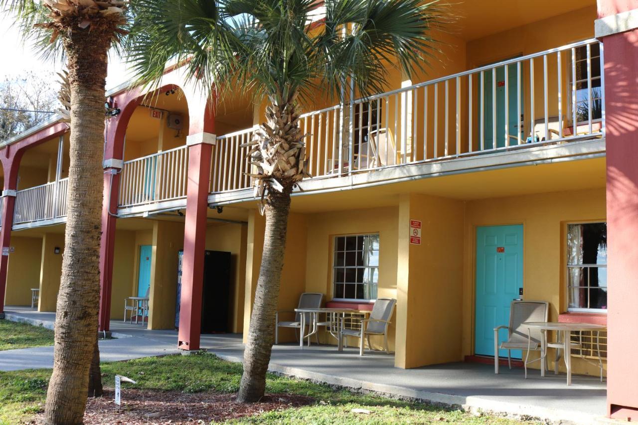 Howard Johnson By Wyndham Lake Front Park Кисими Екстериор снимка